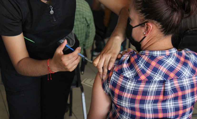 Realiza Gobierno Municipal Chihuahua y IMPAS jornada de vacunación contra COVID-19 a colonias del norte