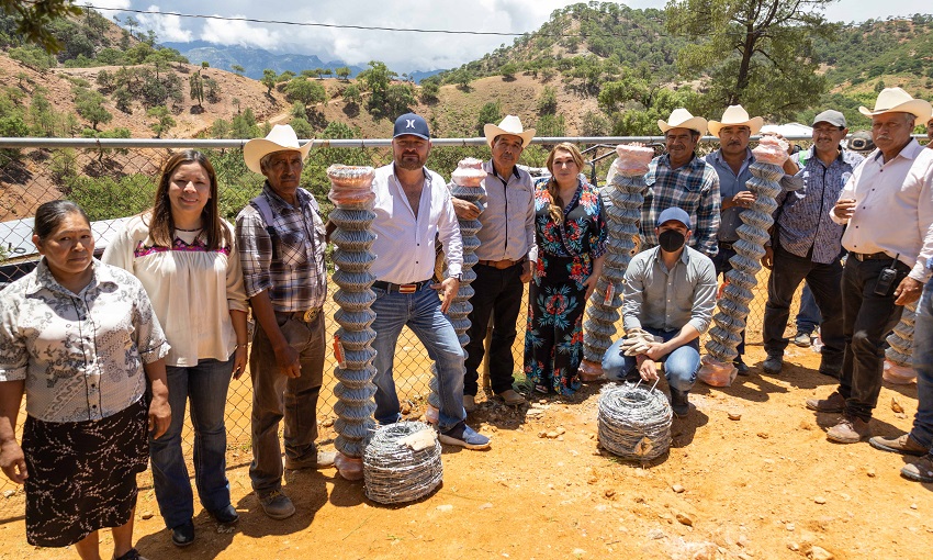 Apoyan con alimentos a más de 350 familias indígenas en Uruachi