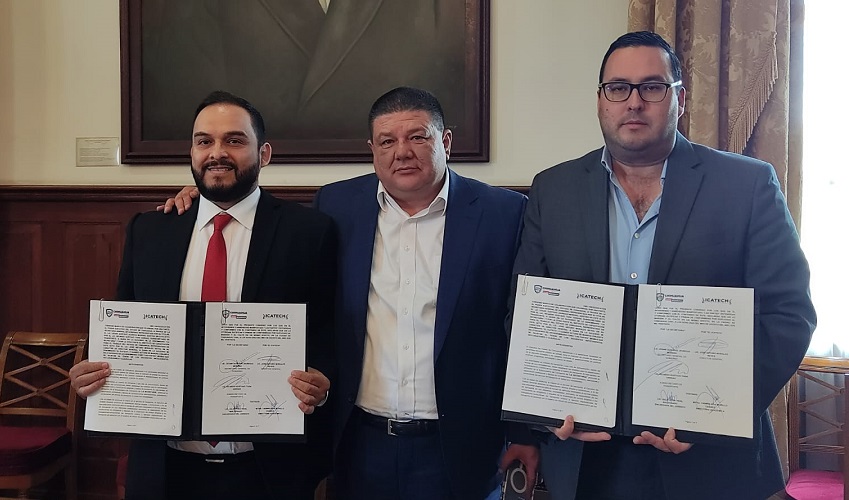 Firman convenio para profesionalizar a choferes del sistema transporte público del estado