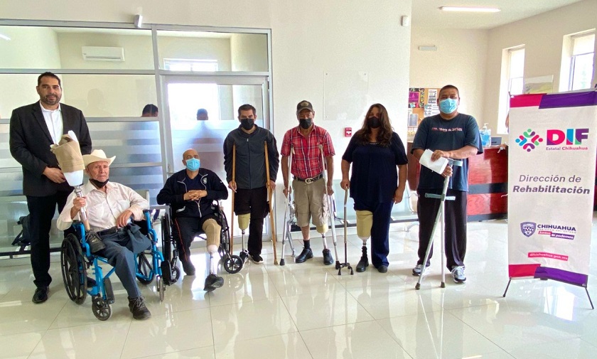 Entrega DIF Estatal 8 prótesis de miembros inferiores, transtibiales y transfemorales a beneficiarios de Bocoyna, Cuauhtémoc, Maguarichi, Nonoava y Madera