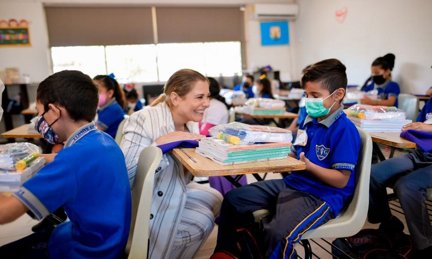 Encabeza gobernadora Maru Campos ceremonia de arranque del ciclo escolar 2022-2023 de educación básica