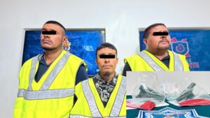 Detienen a tres hombres por homicidio en grado de tentativa; les aseguran dos armas de fuego